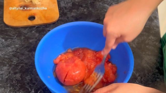 Пиццаны жасаудың құпиясы! Дәмді соус! Как приготовить идеальную пиццу? Пицца за 7 минут! Пицца жаса смотреть онлайн