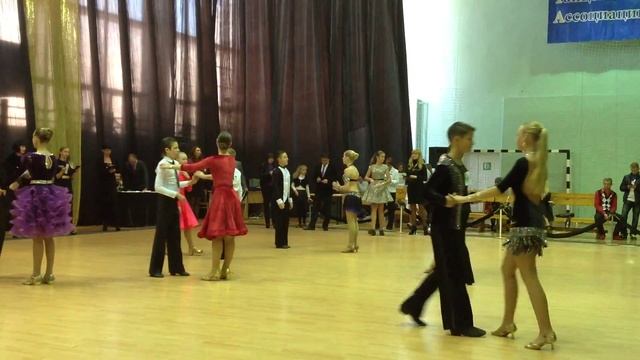 Латина Юниоры 1+2 Н Кубок РУТА 18.10.2015 смотреть онлайн