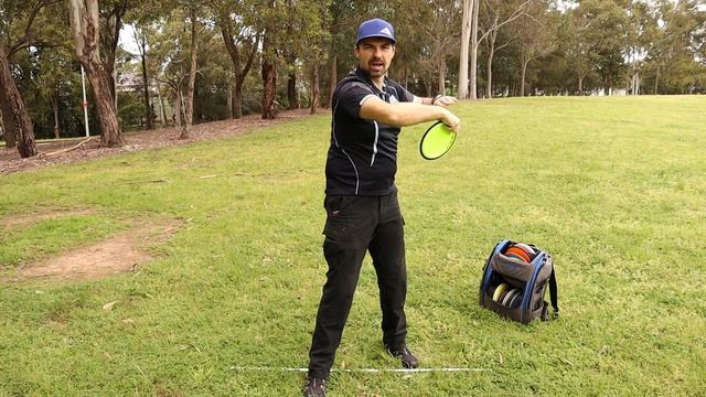 Getting Started With Disc Golf Part 2: Beginner's Guide to Throwing Backhand смотреть онлайн