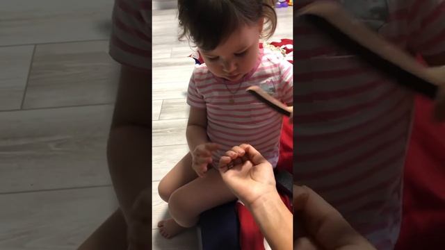 Теперь моя очередь,сделать маме маникюр смотреть онлайн