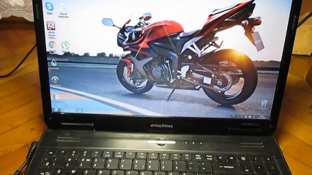 Ноутбук Acer eMachines E525 нестандартнЫй - обзор №9 смотреть онлайн