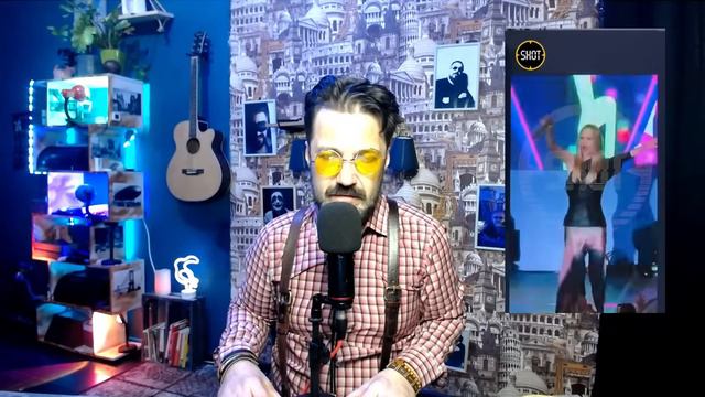 "Эксцентричная певица Глюкоза устроила шоу в Красноярске: подробности" смотреть онлайн