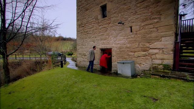 Maintaining A Fragile 13th Century Castle | Country House Rescue: Craufurdland | Real Royalty смотреть онлайн