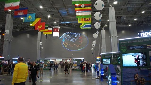 Лазерная проекция на стену- Армейские ИГРЫ 2019 смотреть онлайн