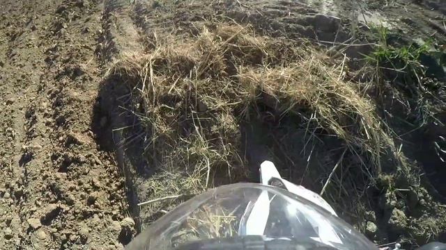 Деревенское скутер-эндуро для пенсионеров в Таиланде смотреть онлайн