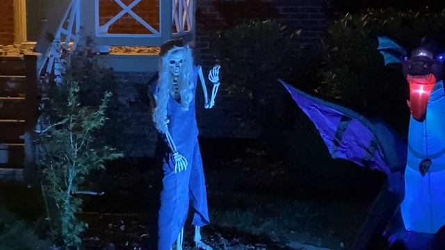 Тыквы и... ДОМ со СКЕЛЕТАМИ смотреть онлайн