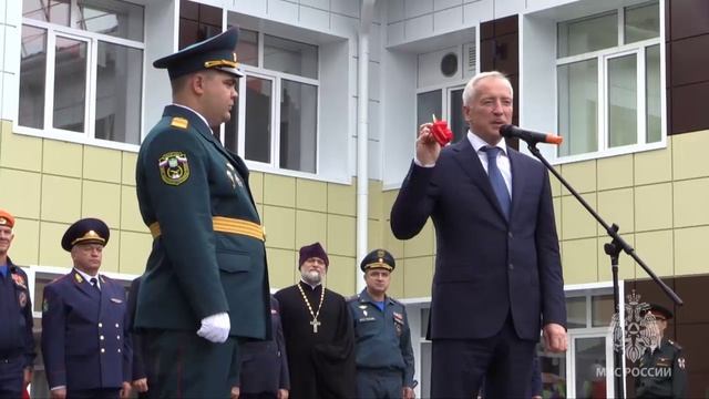 Томский губернатор Владимир Мазур открыл первый в регионе пожарно-спасательный лицей смотреть онлайн