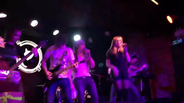 Хмельной Дракон - Кузьма и Барин (Король и Шут кавер) The Rock Bar 28.12.14 смотреть онлайн