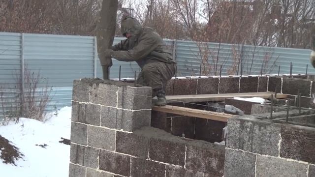 Заливка блоков Дюрисол бетоном смотреть онлайн