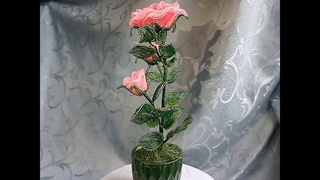 Роза из бисера. Цветы ручной работы. смотреть онлайн