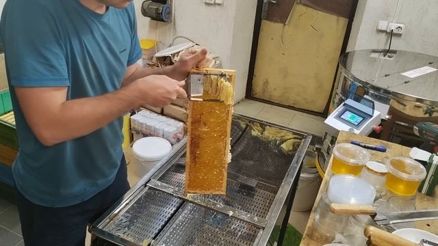 Супер прибор для распечатки сотов #пчеловодство #пчеловод #пчелы смотреть онлайн