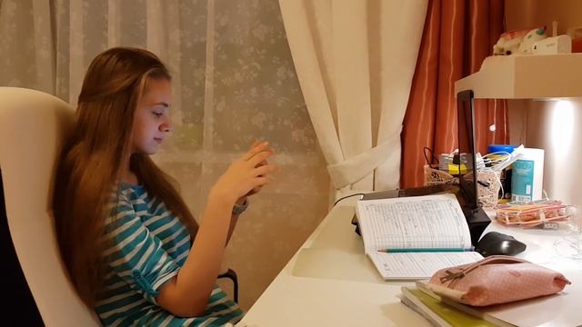 LIFE VLOG: Лика Делает Новый Маникюр / 23 Февраля / Домашнее Задание в Праздник. смотреть онлайн