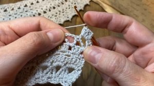 Воротничок крючком с "ИЗЮМИНКОЙ".