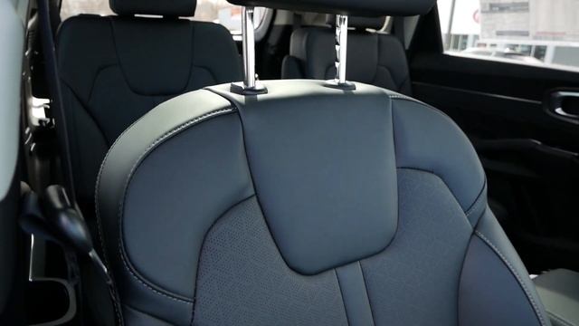 2021 Kia Sorento SX Prestige X-Line Review - Start Up, Revs, And Walk Around