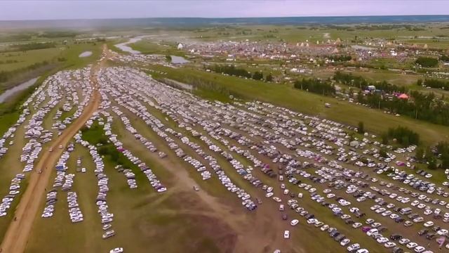 Национальный праздник Ысыах с высоты птичьего полета. смотреть онлайн