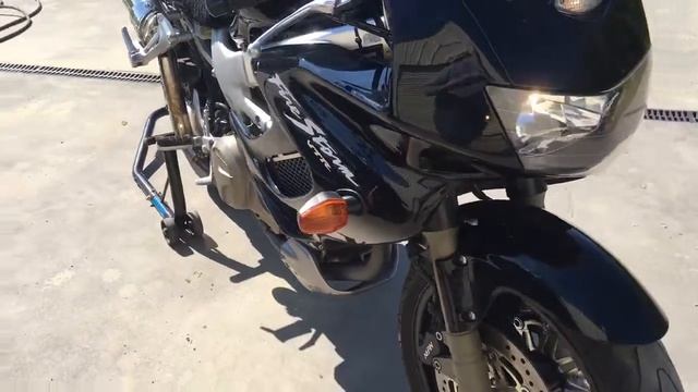 Honda VTR1000F Firestorm смотреть онлайн