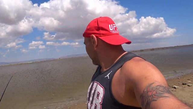 Рыбалка на озере | Рыбалка на карпа | Северный Кипр смотреть онлайн