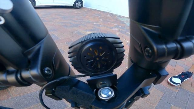 EAGLE JUNIOR ELECTRIC SCOOTER 2021 and 2022 MODEL COMPARISON смотреть онлайн