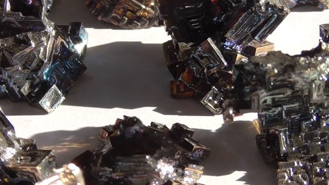 Висмут в кристаллах - Bismuth Crystals