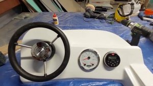 Консоль пр-ва RiverBoat для лодки РИБ. Руль и дистанция. Примеряем приборы.