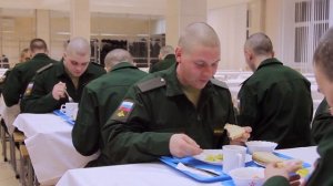 Жизнь новобранцев, на этапе попадания в сборный пункт, расположенный в г  Егоршино