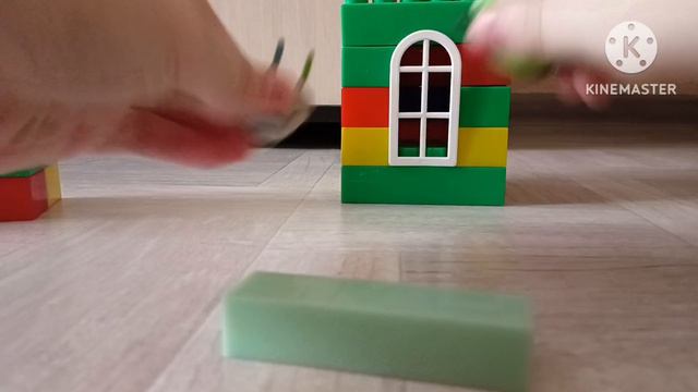 Piggy Tales Pigs At Work EP 23