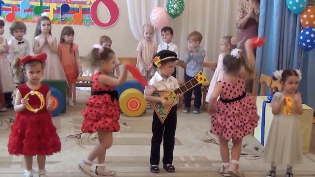 Бабушка испеки оладушки