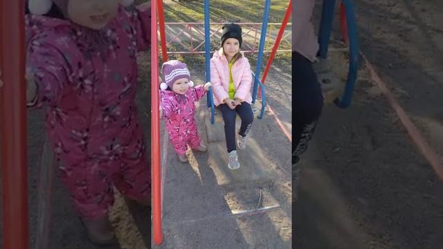 На детской площадке смотреть онлайн