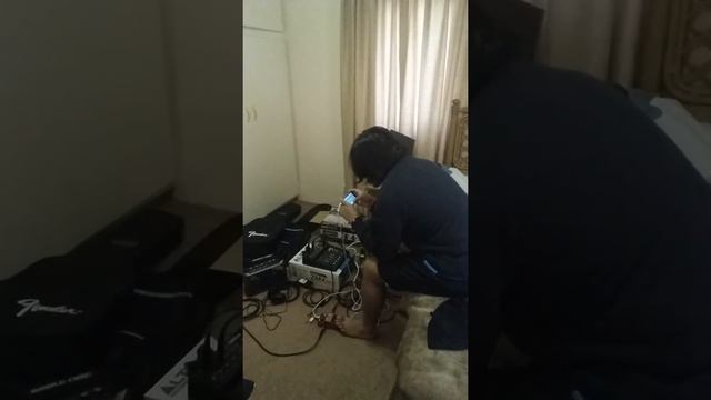 BOSS RC-3 LOOP STATION first try смотреть онлайн