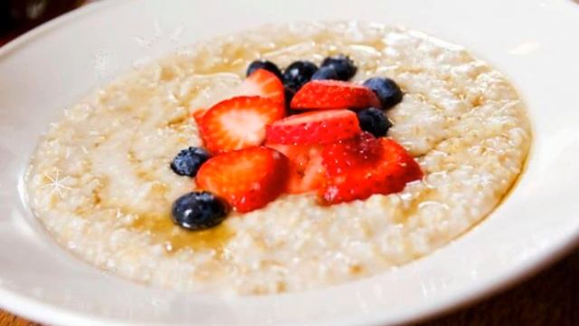ОВСЯНАЯ КАША ПОЛЬЗА И ВРЕД / чем вредна овсяная каша, овсяная каша плюсы и минусы, овсяная диета. смотреть онлайн