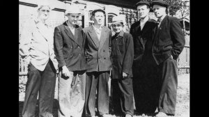 В Высоцкий Баллада о детстве