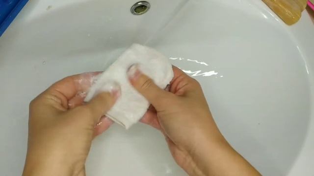 Спонж для демакияжа AQUAmagic Laska. Чистка спонжа от косметики. смотреть онлайн