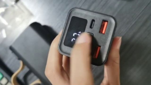 Зовнішній акумулятор PowerBank Remzona Exreser 20X смотреть онлайн