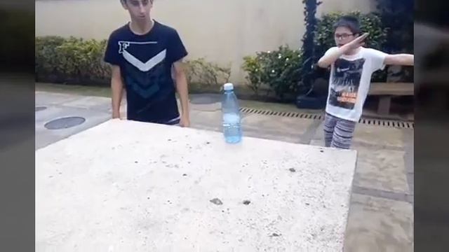 Desafio Da Garrafa #1 Ft.  Pedro E Lira