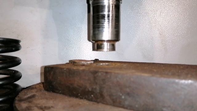 Прокалываю железо как картон. смотреть онлайн