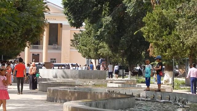 Фонтаны в Джалал-Абаде - DSCN2238 смотреть онлайн