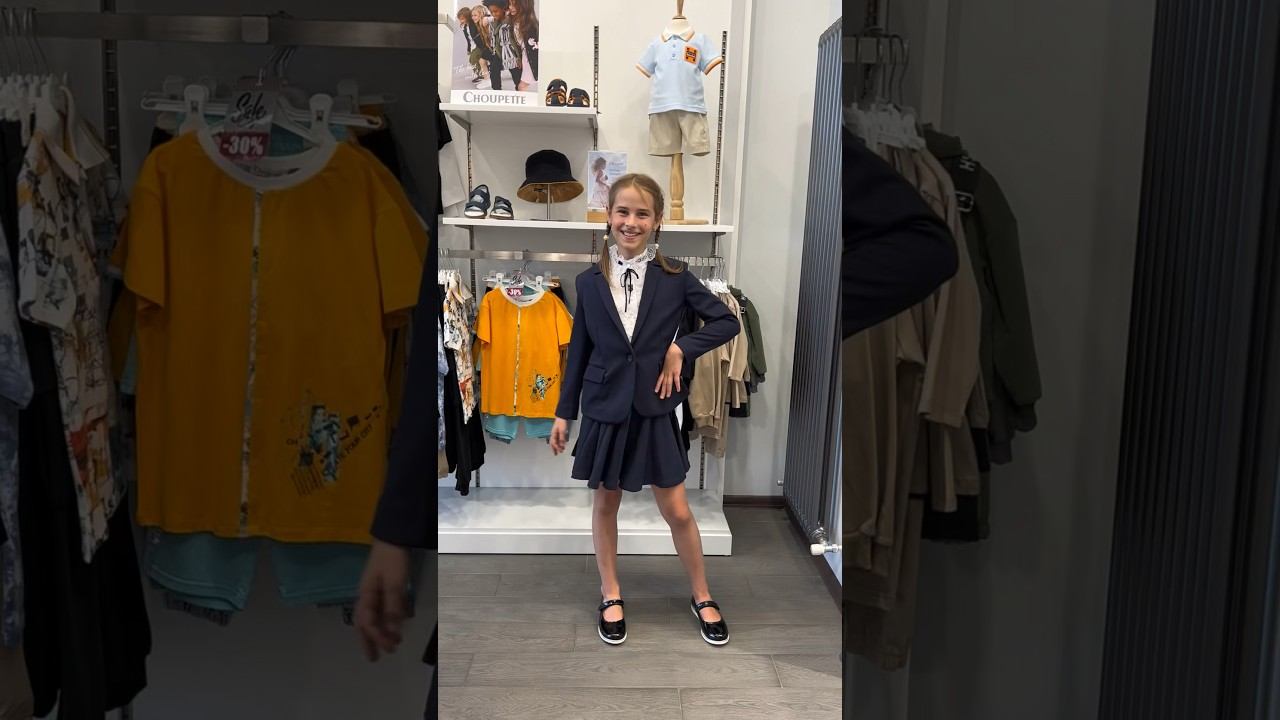Одежда в школу Какую выбрать? #shorts смотреть онлайн