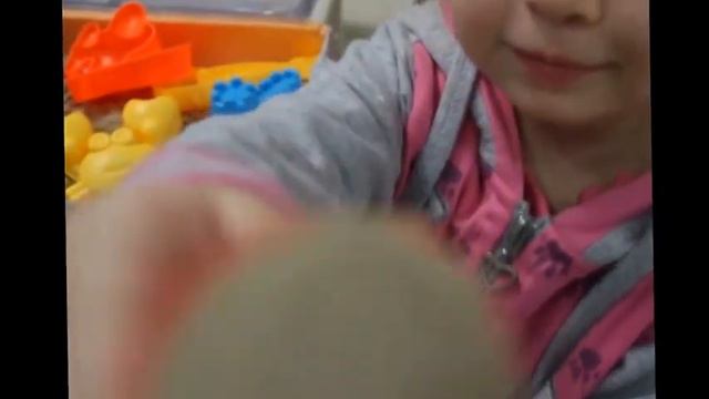 VLOG Мы идем в парк Сафари, играем в кинетический песок и в автоматы смотреть онлайн