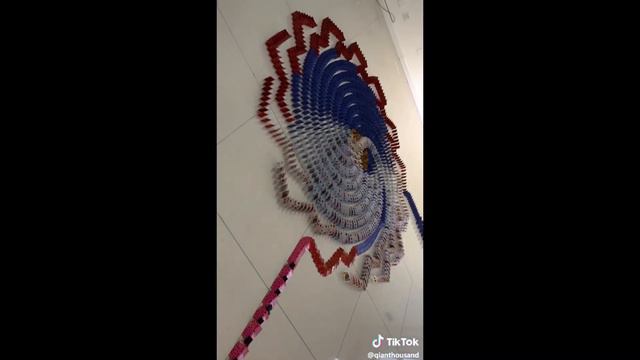 Принцип домино. Завораживающее видео. смотреть онлайн
