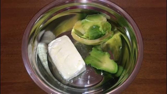 Фитнес Сэндвич с авокадо , грейпфрутом и творогом . смотреть онлайн