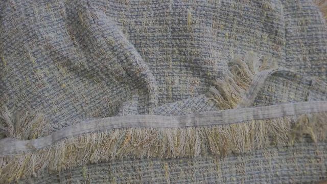 Юбка в стиле CHANEL | Обработка низа изделия бахромой смотреть онлайн