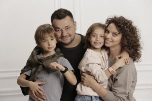 Дочь Ника солиста «Руки вверх!» Сергея Жукова начала карьеру актрисы в 14 лет с сериала «Плакса».