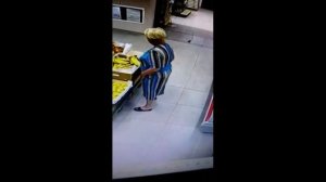 ЖЕСТЬ! ОБОСРАЛАСЬ В МАГАЗИНЕ.  СМОТРЕТЬ ДО КОНЦА! СЛОВ НА ОПИСАНИЕ НЕТ,ОДНИ ЭМОЦИИ.))