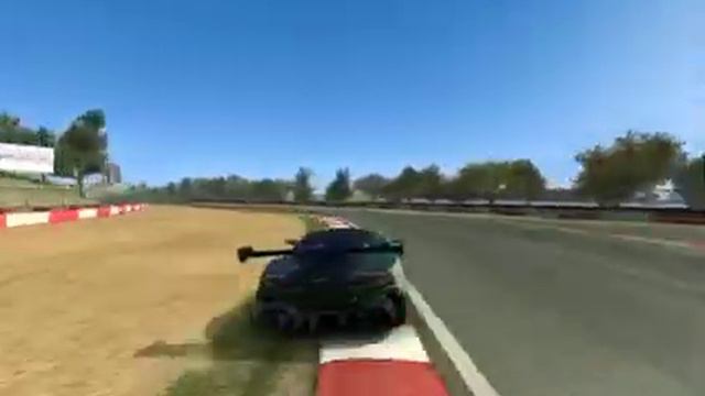 Астон-Мартин вулкан смотреть онлайн