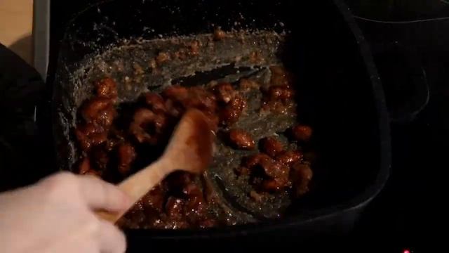 Как приготовить РОЖДЕСТВЕНСКИЙ жаренный МИНДАЛЬ смотреть онлайн
