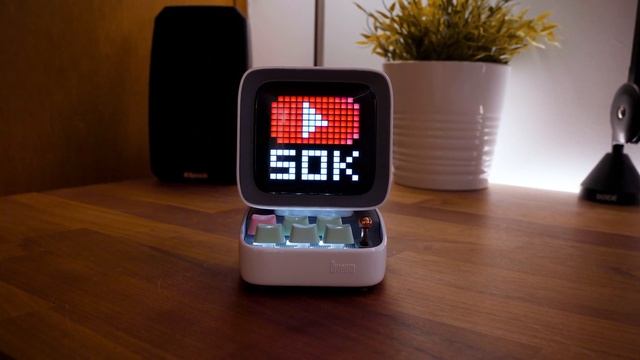 Divoom Ditoo Pixel Art Portable Bluetooth Speaker - Review смотреть онлайн