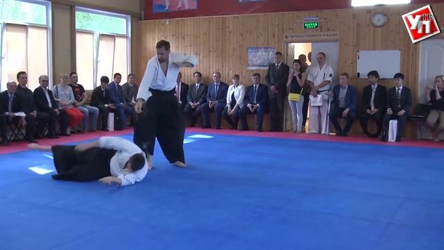 Спортивный мост между державами смотреть онлайн