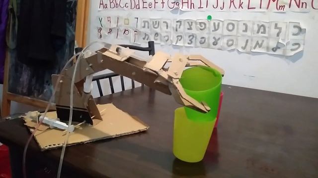Hydraulic robotic arm - самодельный гидравлический манипулятор смотреть онлайн