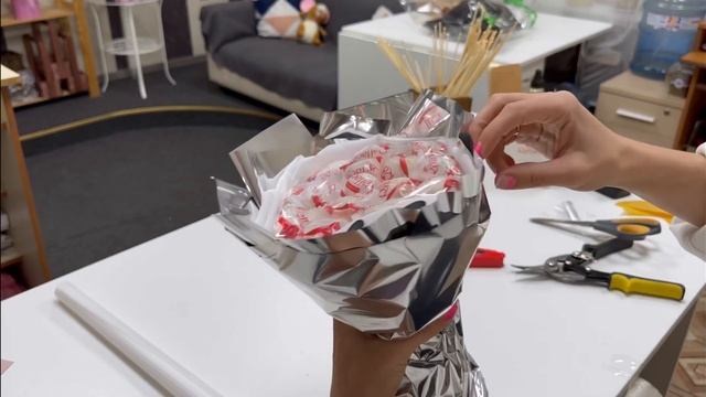 Мастер-класс букет из рафаэлло своими руками ПРОЩЕ ПРОСТОГО! смотреть онлайн