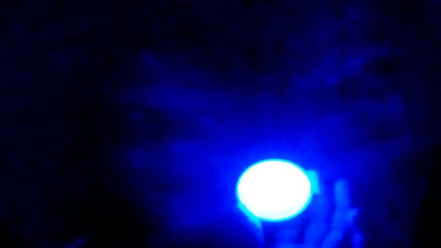 Сначала нам было очень страшно потому что мы увидели Кровавую Мэри но оказывается это была моя тень